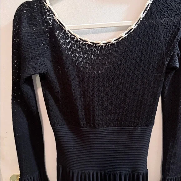 LaceMade Symphony of Blossom Knit Dress - Picture 8 of 11